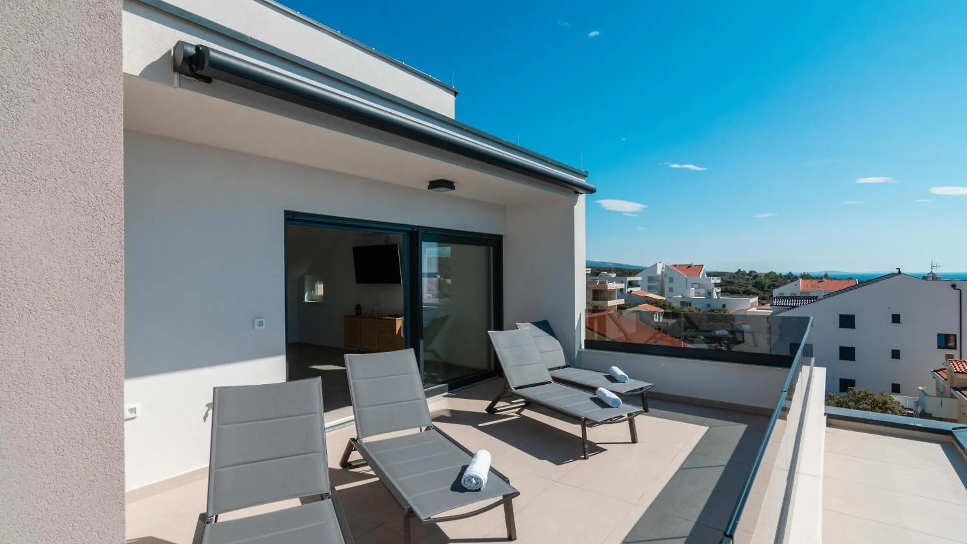 Apartments By The Sea Mandre, Pag - 22606 Kolan