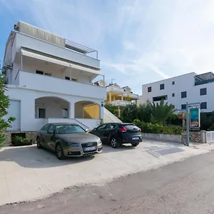 Apartmán By The Sea Mandre, Pag - 4093, Kolan