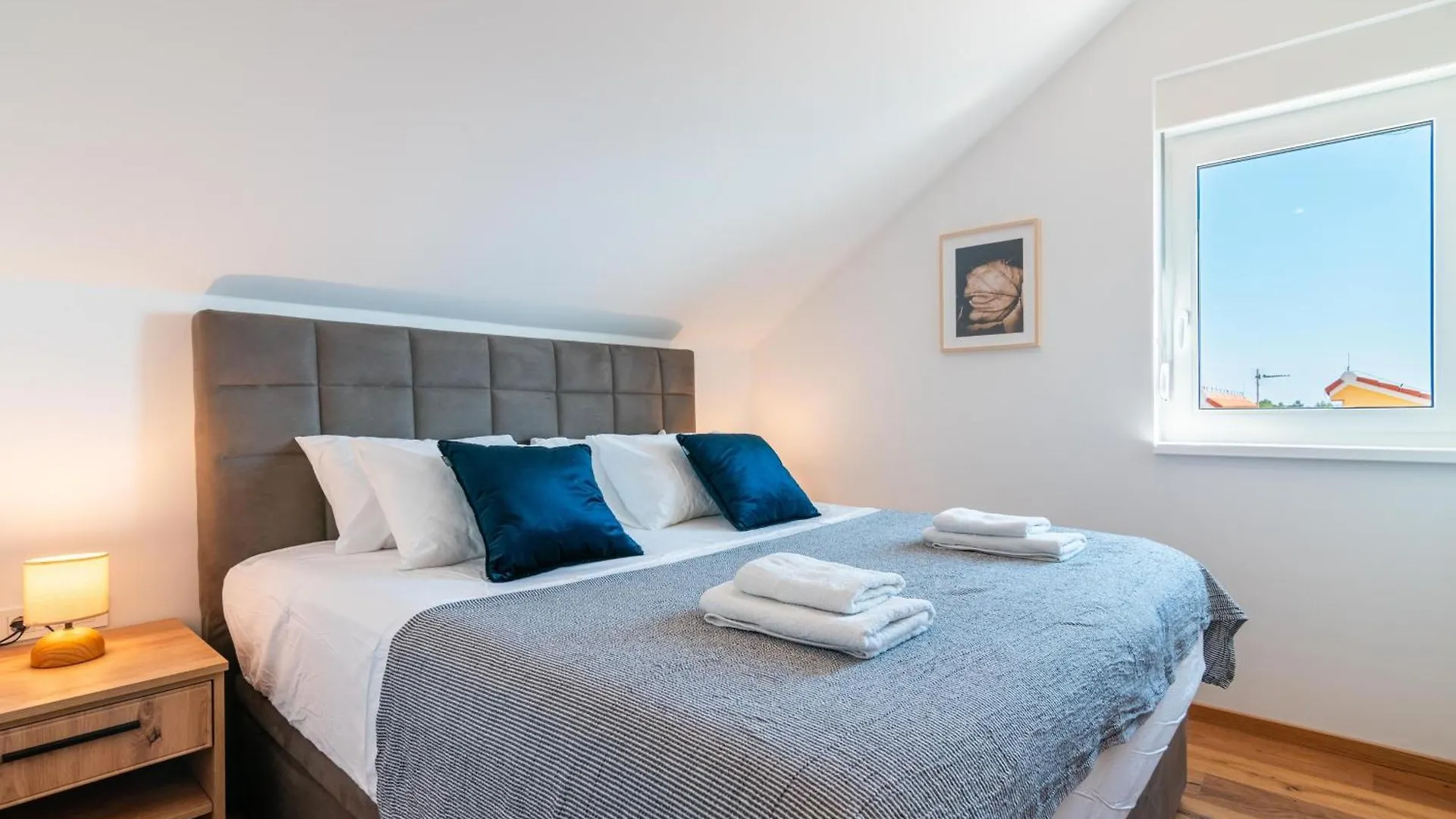 Apartments By The Sea Mandre, Pag - 22606 Kolan