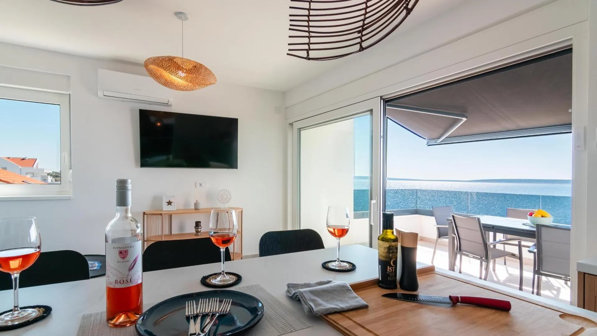 Apartments By The Sea Mandre, Pag - 22606 Kolan